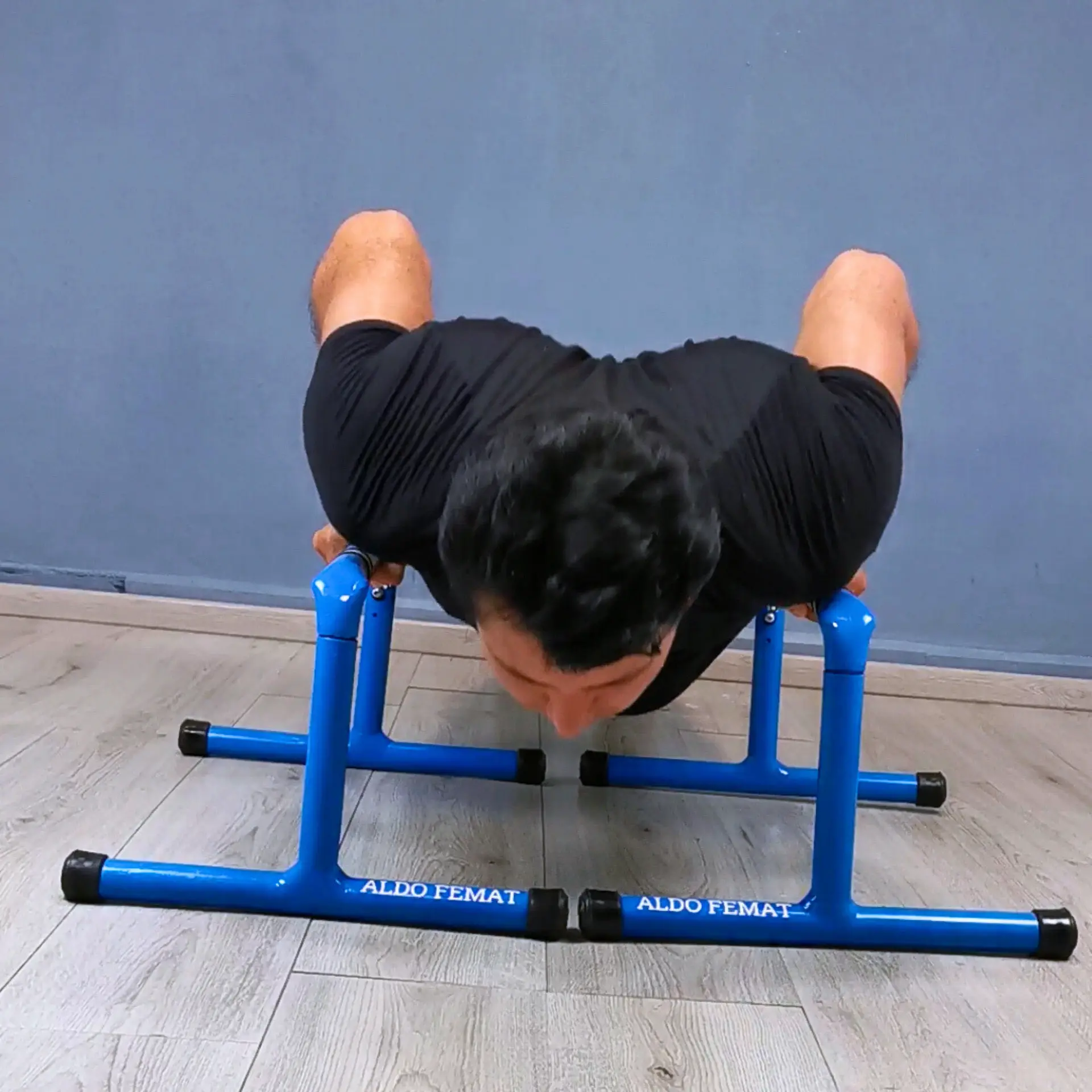 Push-ups on parallel bars